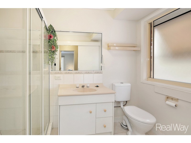 4 De Ville Court, South Bingera QLD 4670