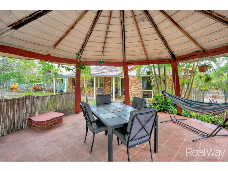 4 De Ville Court, South Bingera QLD 4670