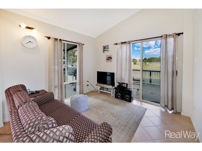 7 Gunsynd Grove, Branyan QLD 4670