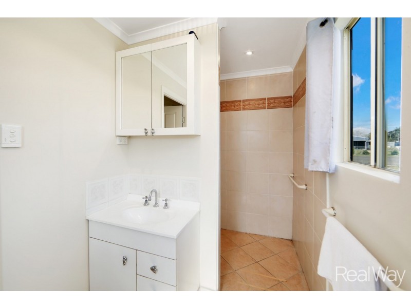 7 Gunsynd Grove, Branyan QLD 4670