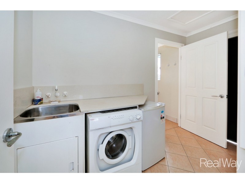 7 Gunsynd Grove, Branyan QLD 4670