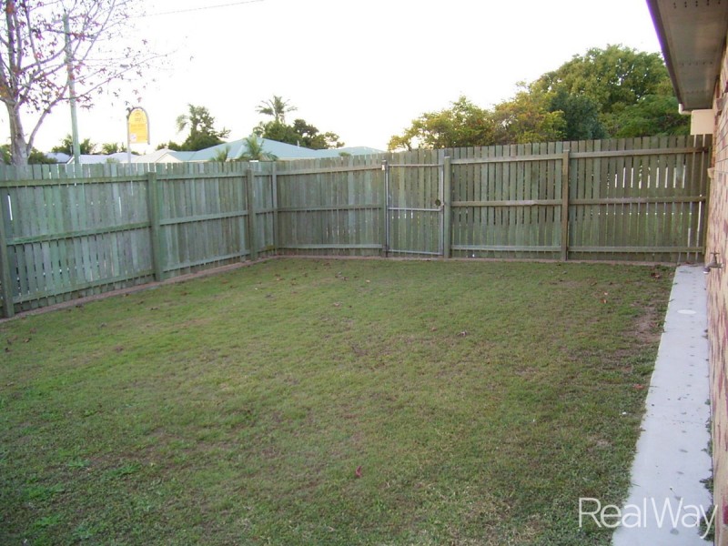 1/15 Water Street, Bundaberg South QLD 4670