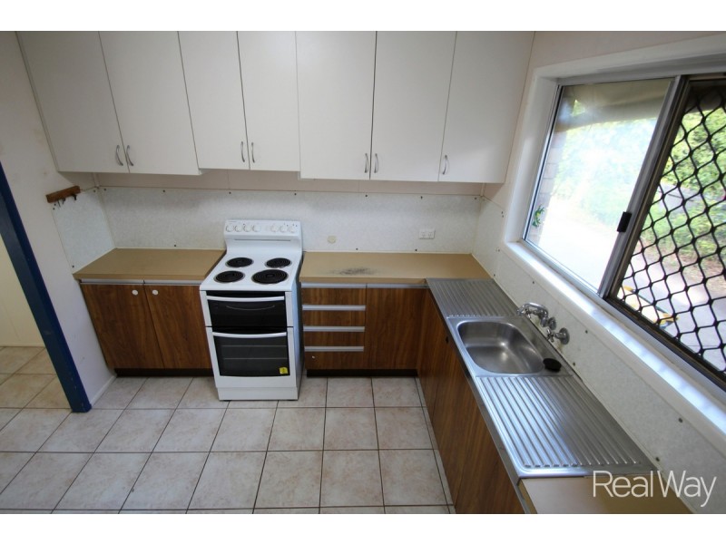 2 Bailey Street, Avenell Heights QLD 4670