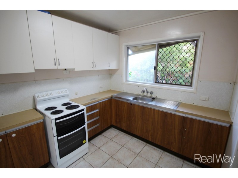 2 Bailey Street, Avenell Heights QLD 4670