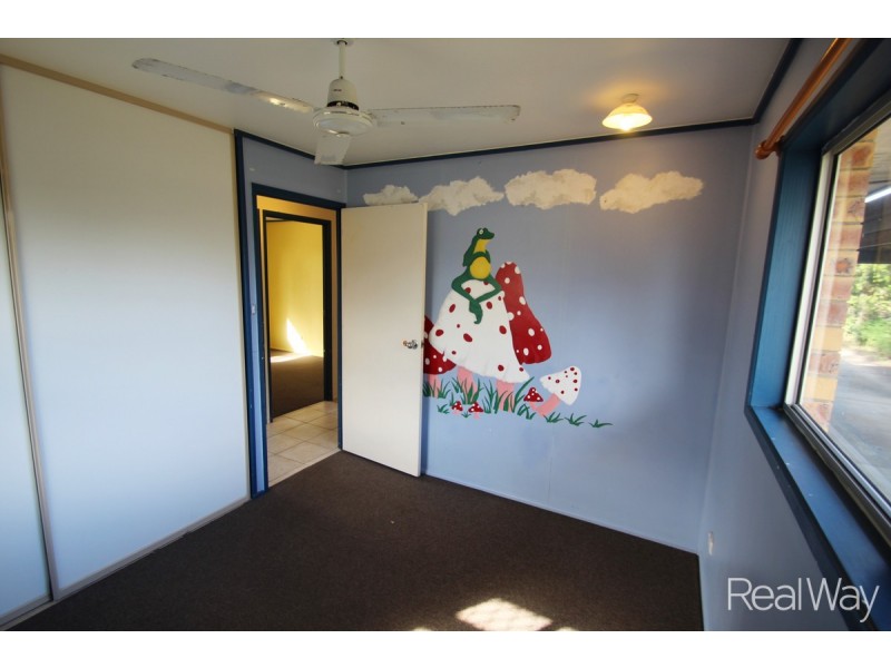 2 Bailey Street, Avenell Heights QLD 4670