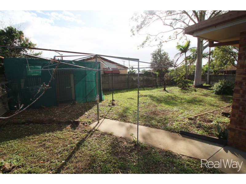 2 Bailey Street, Avenell Heights QLD 4670
