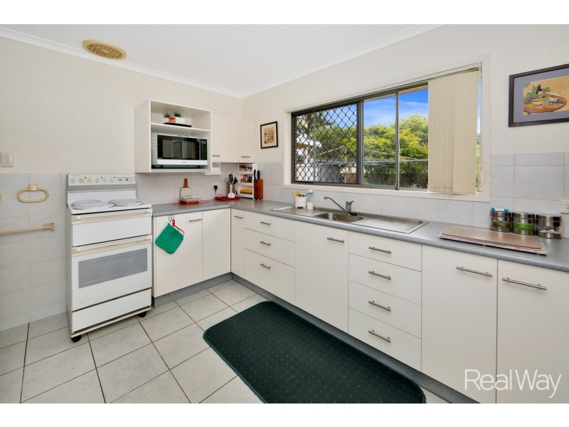 12 Jenalyn Crescent, Avoca QLD 4670