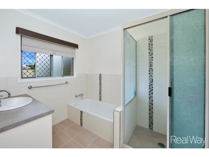 12 Jenalyn Crescent, Avoca QLD 4670