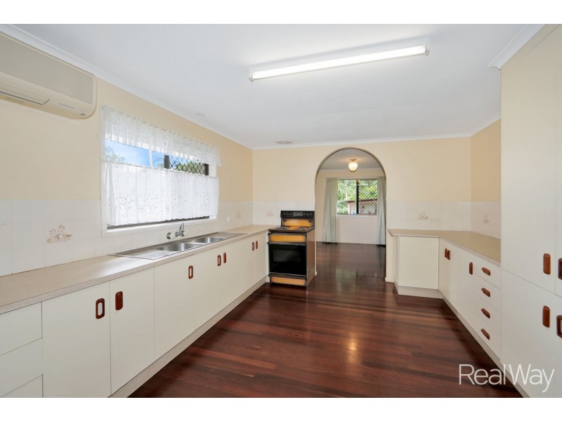 402 Goodwood Road, Thabeban QLD 4670
