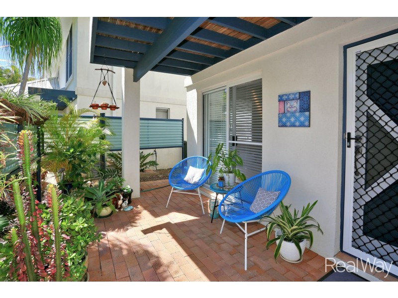 11/2 Sylvan Drive, Moore Park Beach QLD 4670