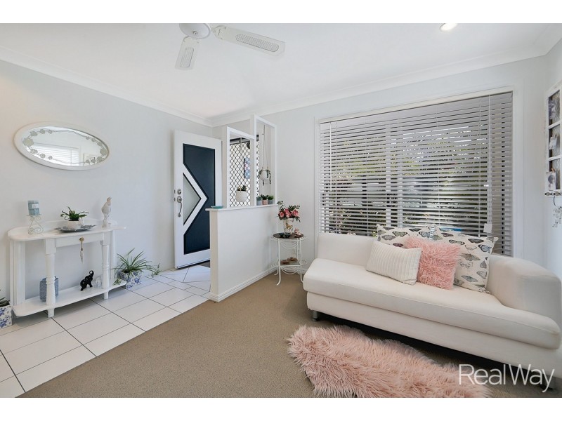 11/2 Sylvan Drive, Moore Park Beach QLD 4670