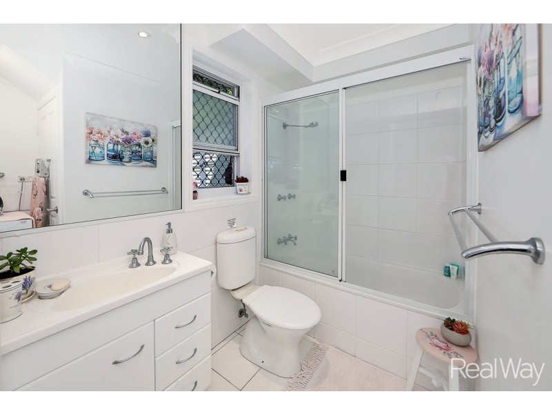 11/2 Sylvan Drive, Moore Park Beach QLD 4670
