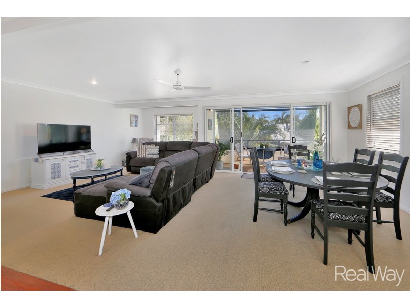 11/2 Sylvan Drive, Moore Park Beach QLD 4670