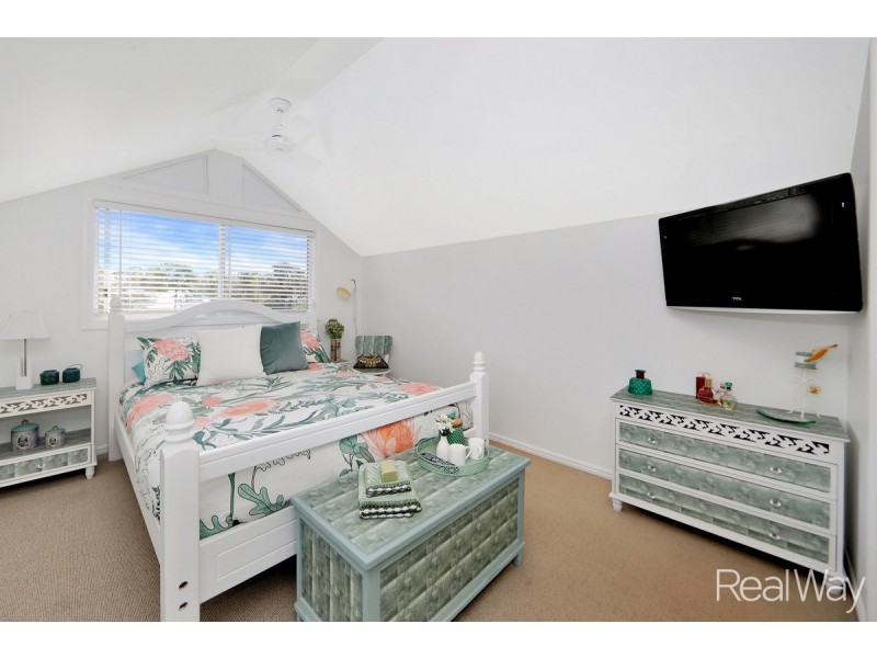 11/2 Sylvan Drive, Moore Park Beach QLD 4670