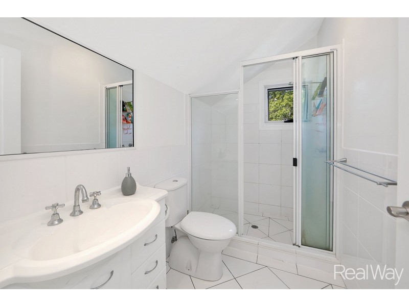 11/2 Sylvan Drive, Moore Park Beach QLD 4670