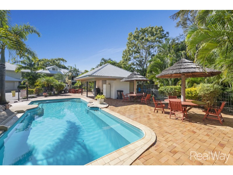 11/2 Sylvan Drive, Moore Park Beach QLD 4670