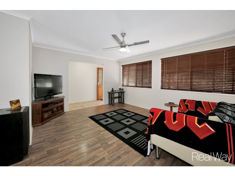 18 Woods Road, Sharon QLD 4670