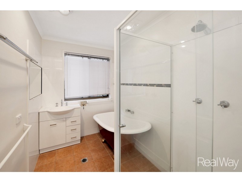 18 Woods Road, Sharon QLD 4670