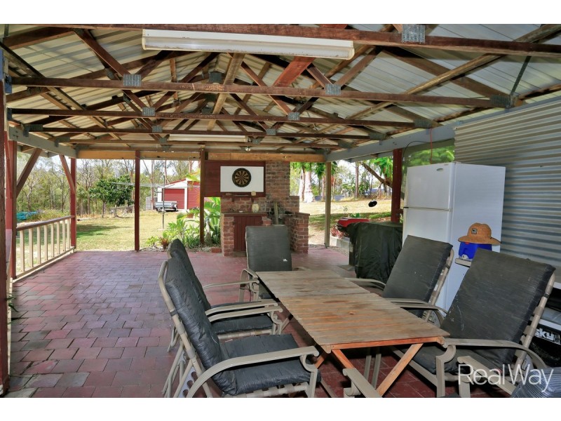 18 Woods Road, Sharon QLD 4670