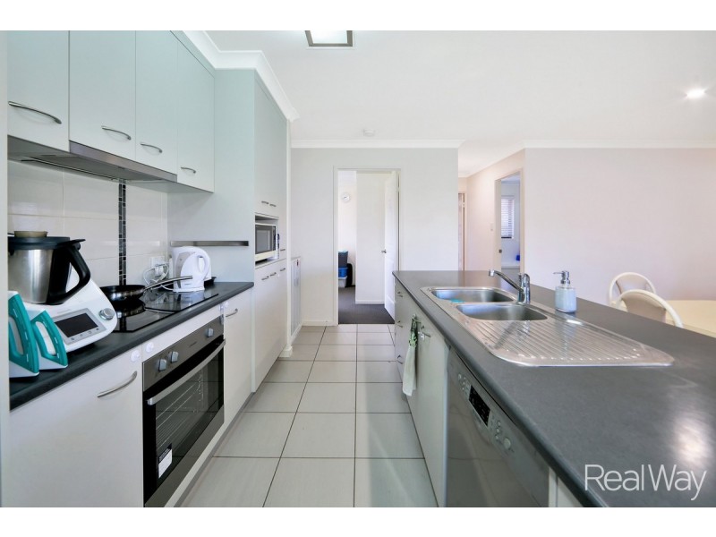54 Robina Drive, Avoca QLD 4670