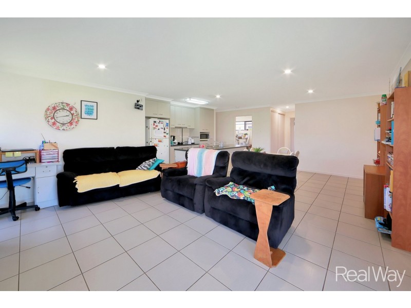 54 Robina Drive, Avoca QLD 4670