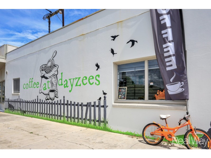 Shop 5/8 Birk Street, Avenell Heights QLD 4670