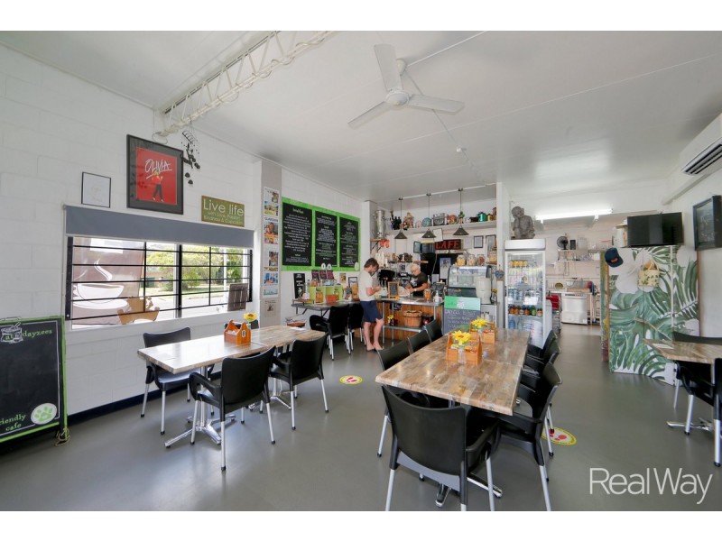 Shop 5/8 Birk Street, Avenell Heights QLD 4670