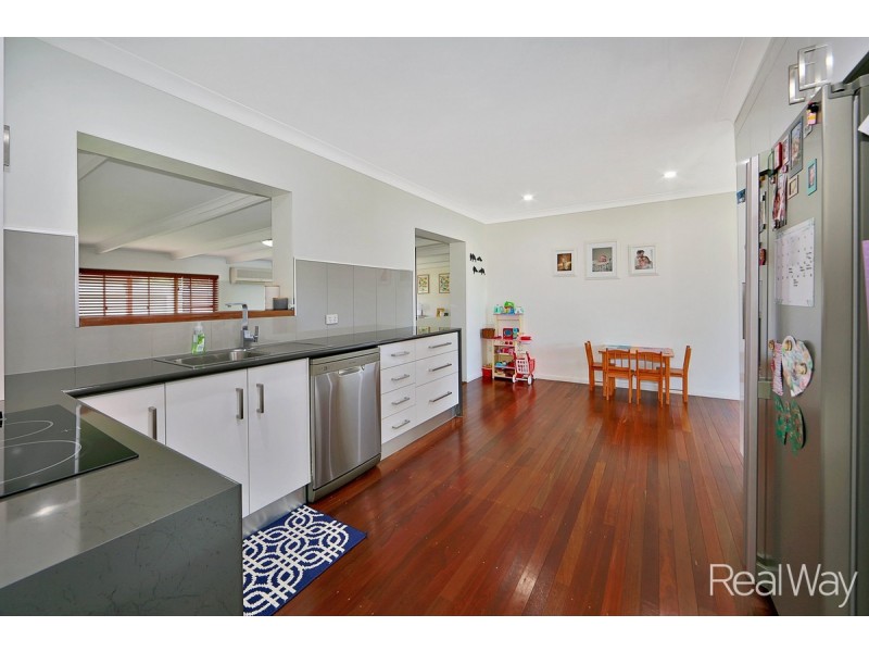 12 Miles Street, Kepnock QLD 4670