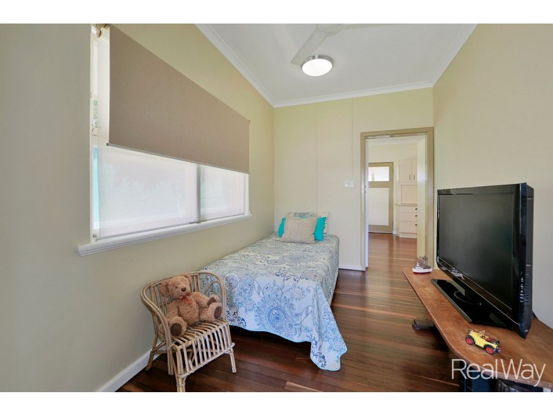 198 Walker Street, Svensson Heights QLD 4670