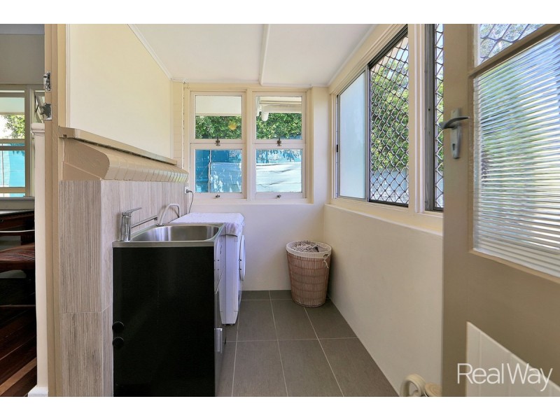 198 Walker Street, Svensson Heights QLD 4670