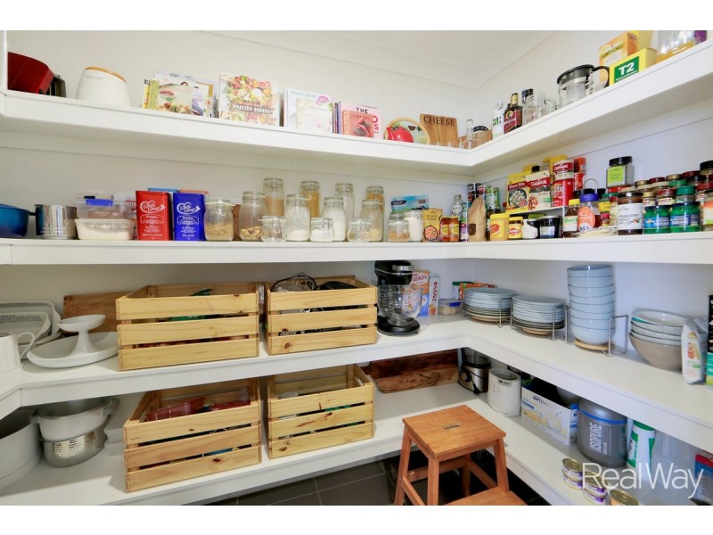 42 Sanctuary Drive, Ashfield QLD 4670