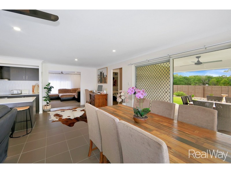 42 Sanctuary Drive, Ashfield QLD 4670