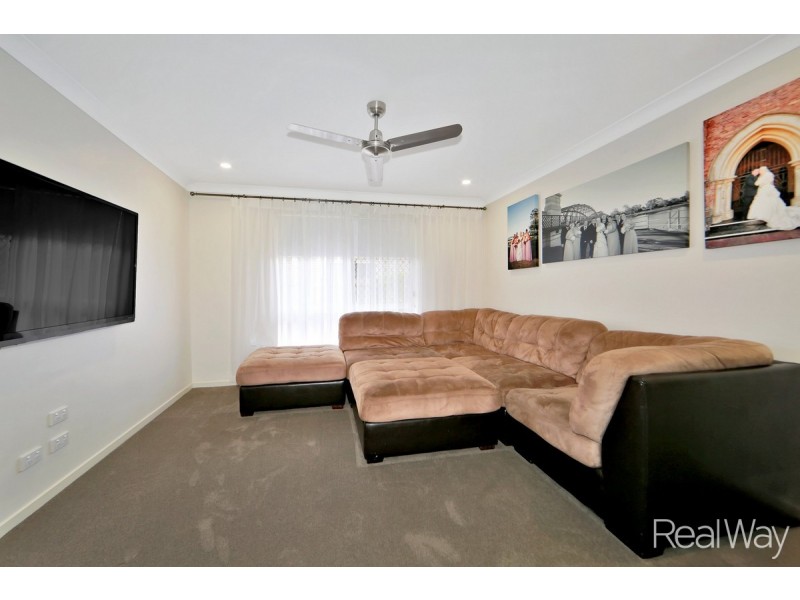 42 Sanctuary Drive, Ashfield QLD 4670