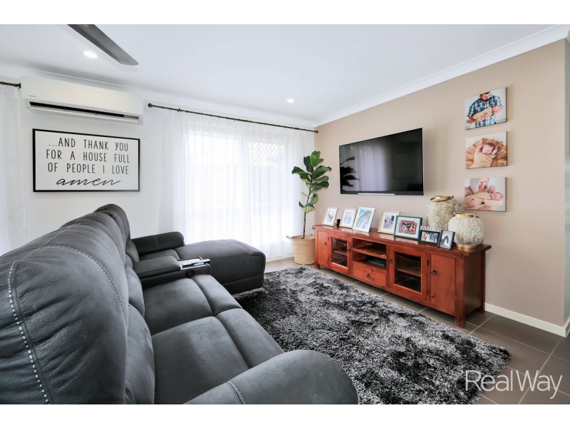 42 Sanctuary Drive, Ashfield QLD 4670