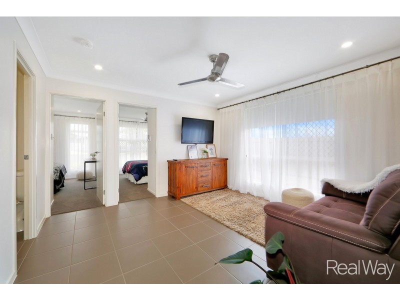 42 Sanctuary Drive, Ashfield QLD 4670