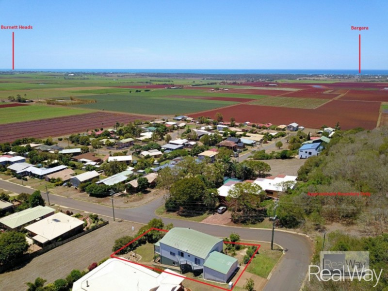 1 Hilltop Avenue, Qunaba QLD 4670