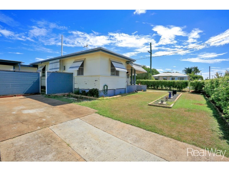 11 Alamein Street, Svensson Heights QLD 4670