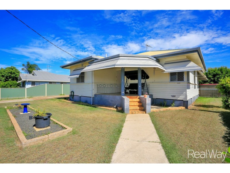 11 Alamein Street, Svensson Heights QLD 4670