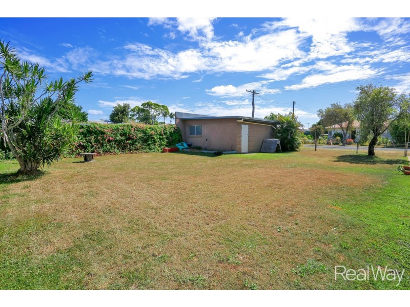 11 Alamein Street, Svensson Heights QLD 4670