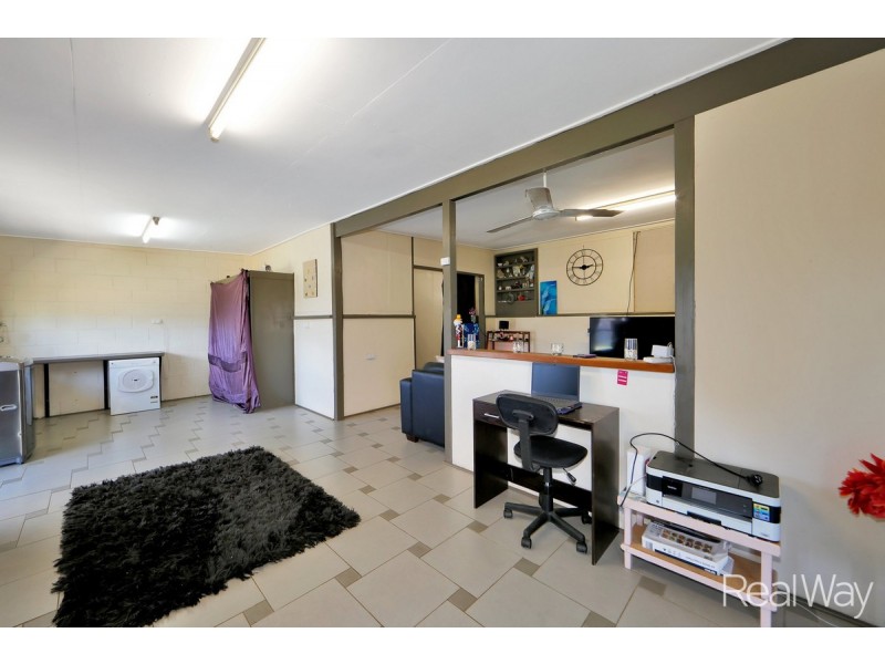 11 Alamein Street, Svensson Heights QLD 4670