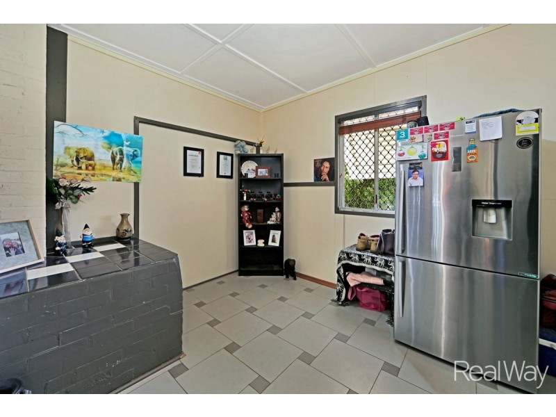 11 Alamein Street, Svensson Heights QLD 4670