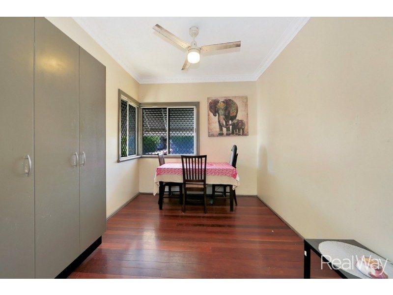 11 Alamein Street, Svensson Heights QLD 4670