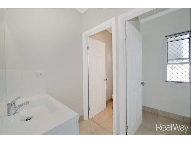 11 Alamein Street, Svensson Heights QLD 4670