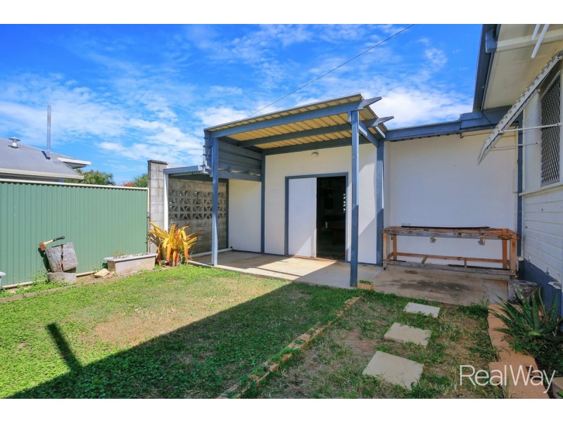 11 Alamein Street, Svensson Heights QLD 4670