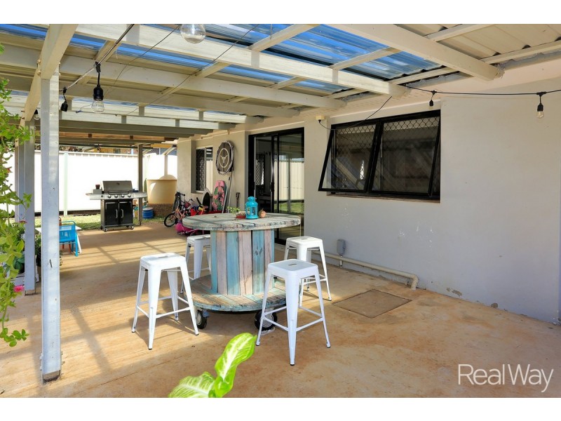 1 Barellan Parade, Qunaba QLD 4670