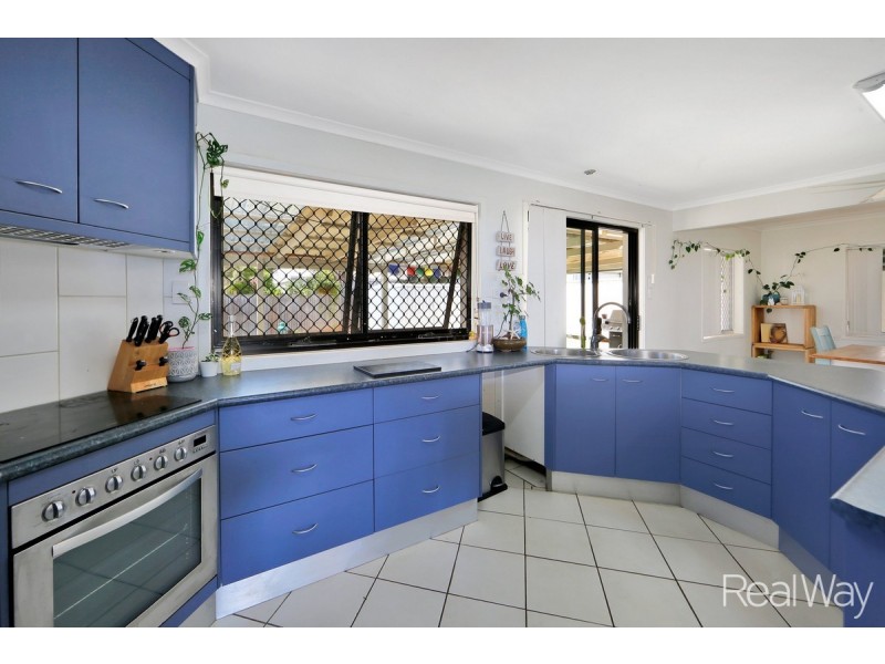 1 Barellan Parade, Qunaba QLD 4670