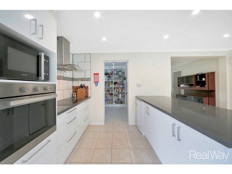 3 Jensen Street, Avenell Heights QLD 4670