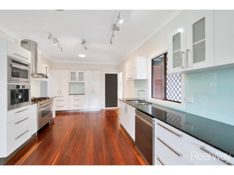 1 Brand Street, Walkervale QLD 4670