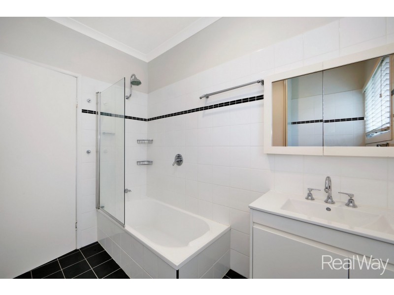 1 Brand Street, Walkervale QLD 4670