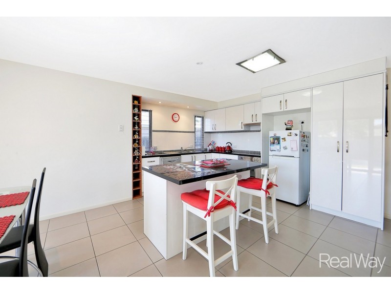 1/109 Davidson Street, Bargara QLD 4670